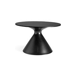 锥形咖啡桌 &Ouml;jerstam cone table